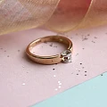 "Кольцо в красном золоте с белым кастом Ожидание чуда с бриллиантом 000055151" - Фото 2